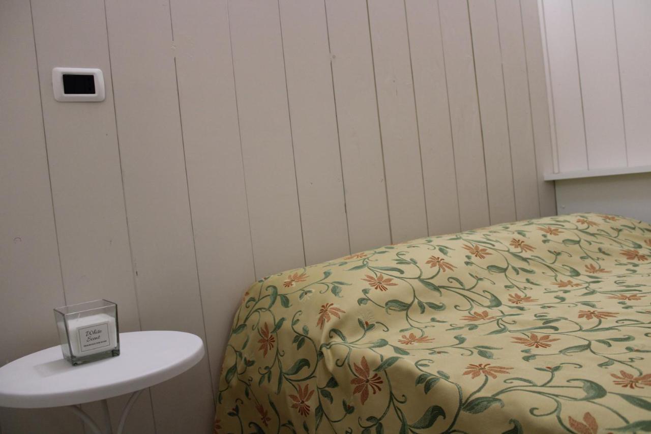 Homely Manerba Манерба дел Гарда Екстериор снимка